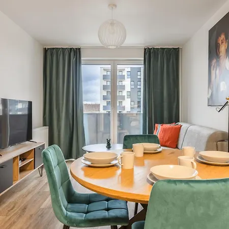 Lily The Big Screen For 6 People & Parking Daire