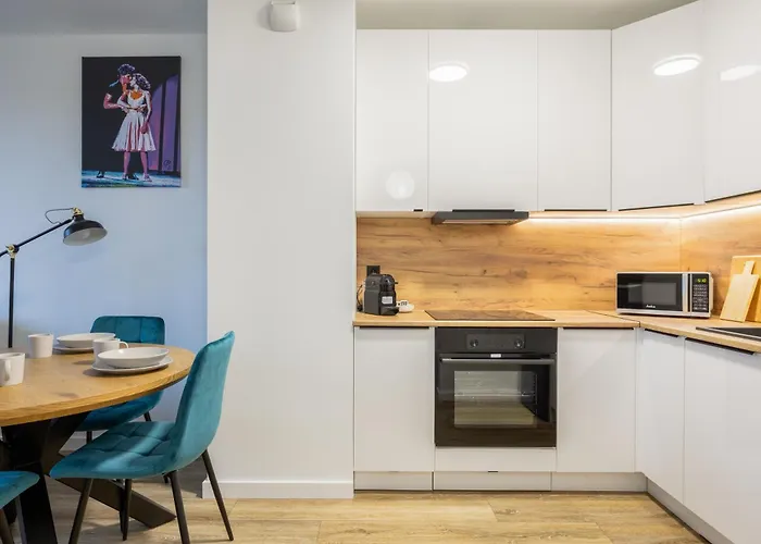 Lily The Big Screen For 6 People & Parking Gdańsk